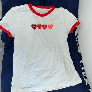 Women’s Nike Valentine’s Day T Shirt *medium*